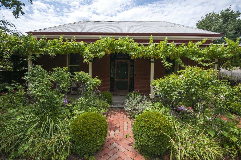 Bed and Breakfast The Graces Beechworth Exterior foto